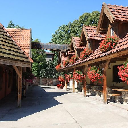 Hotel Restauracja Pustelnik Wisla Mala Buitenkant foto