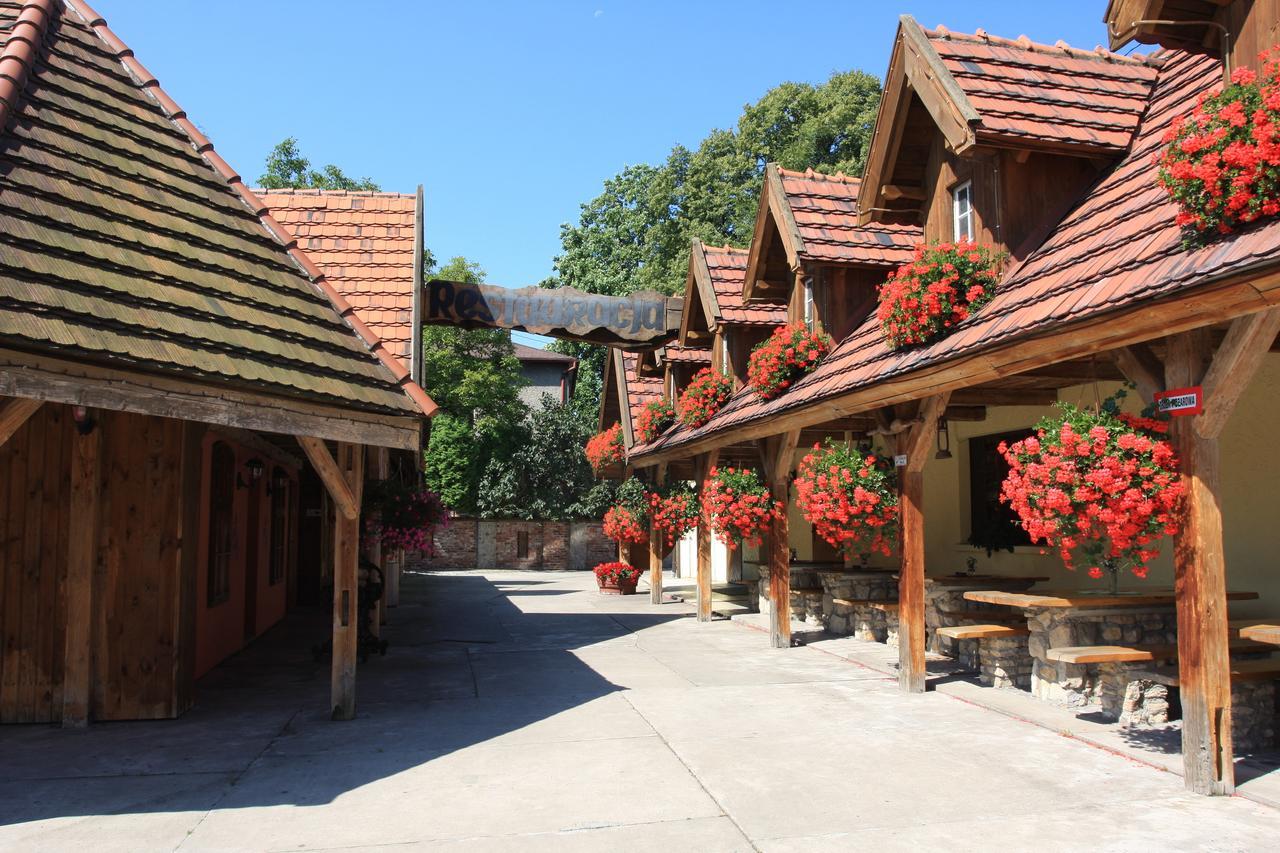 Hotel Restauracja Pustelnik Wisla Mala Buitenkant foto