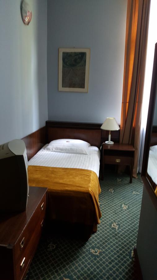 Hotel Restauracja Pustelnik Wisla Mala Buitenkant foto