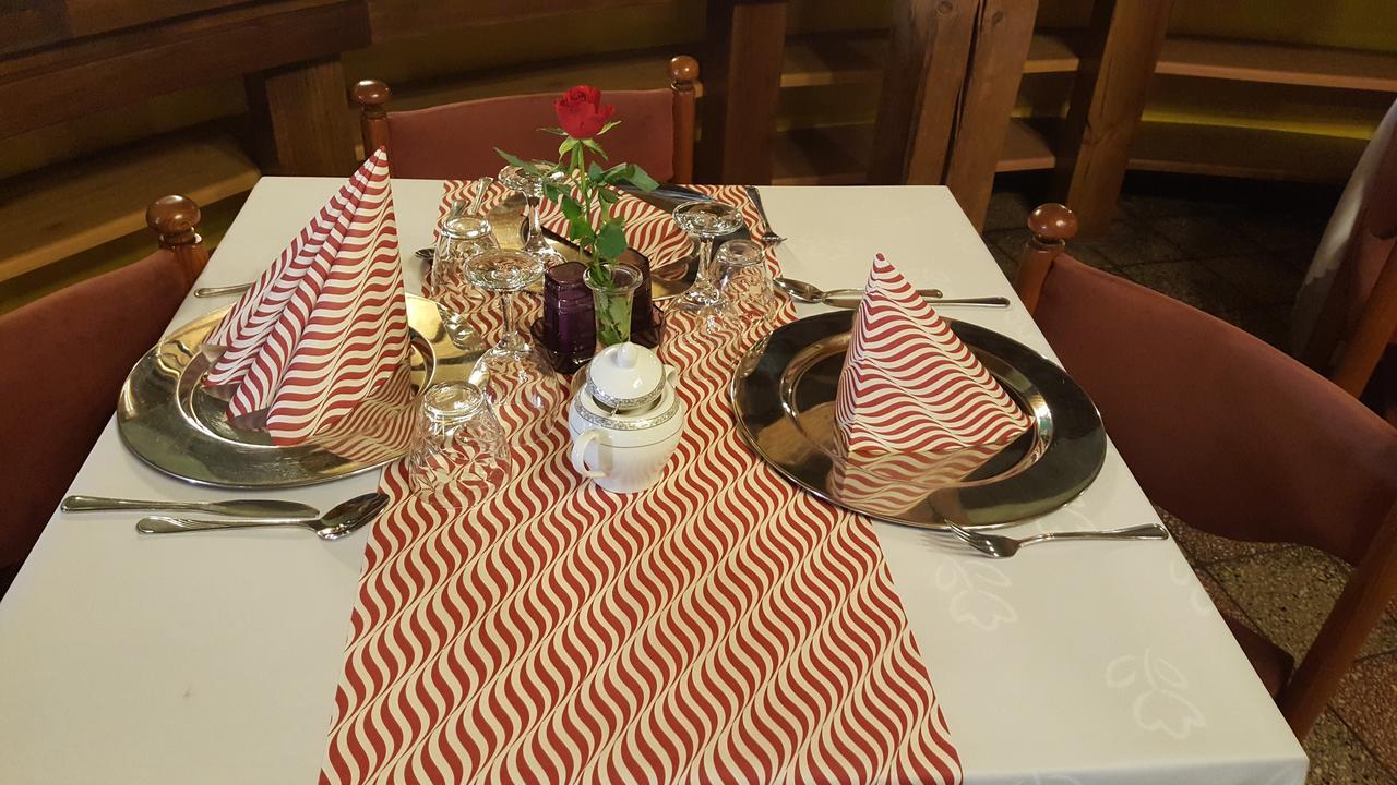 Hotel Restauracja Pustelnik Wisla Mala Buitenkant foto