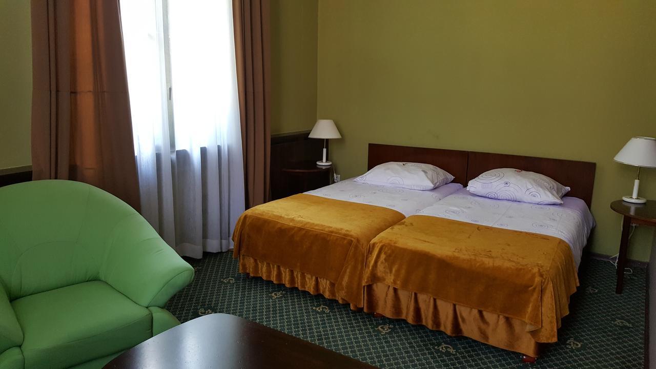 Hotel Restauracja Pustelnik Wisla Mala Buitenkant foto
